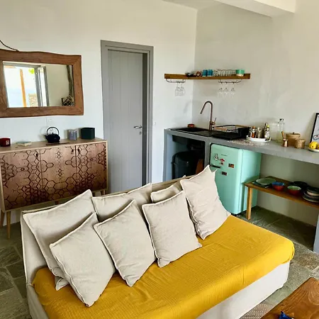 Opaline - Stone House On The Island Of Sifnos